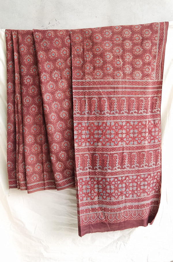 Pure Mul Cotton Saree With Azrak Print With Blouse.