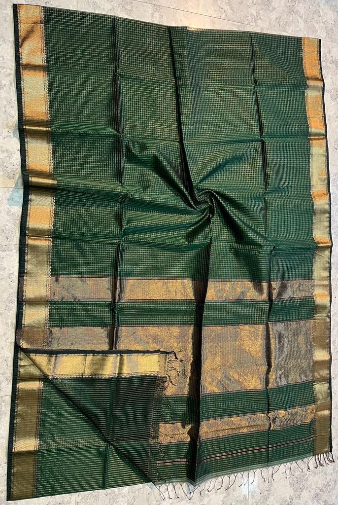 Handloom Maheshwari Silk Saree With Blouse.