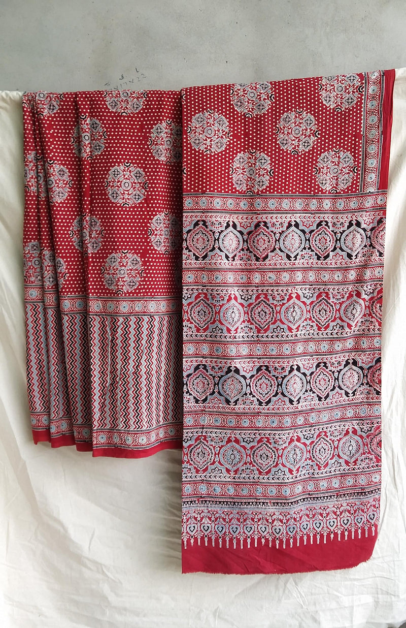 Pure Mul Cotton Saree With Azrak Print With Blouse.