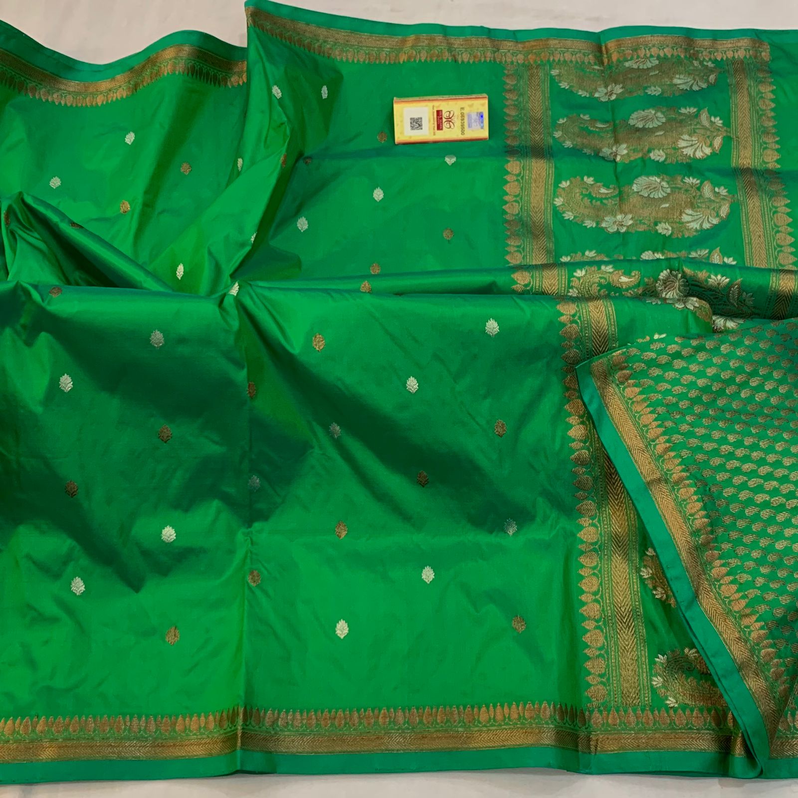 Brocade Kanjivaram Silk Saree (adi78381)