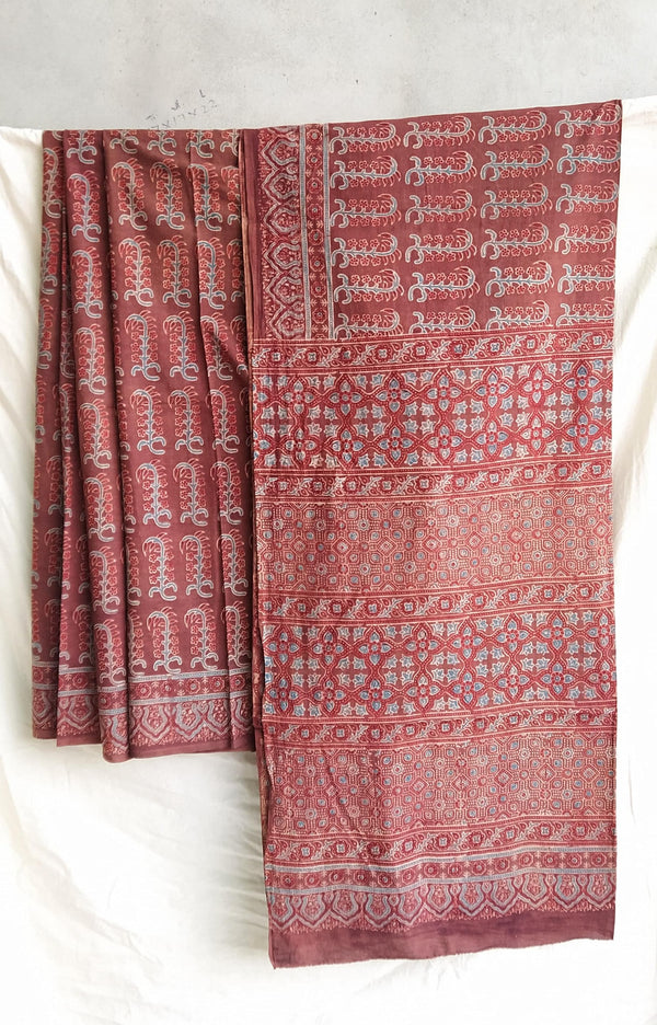 Pure Mul Cotton Saree With Azrak Print With Blouse.