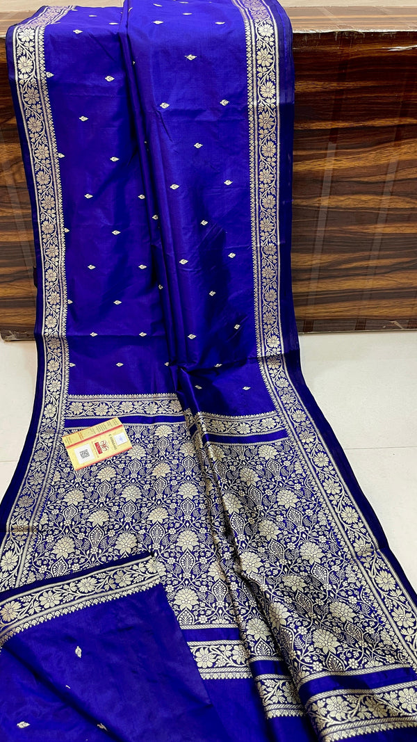 Pure Kanjivaram Silk Hand weaved saree With Blouse. ( length- 6.5 meter )