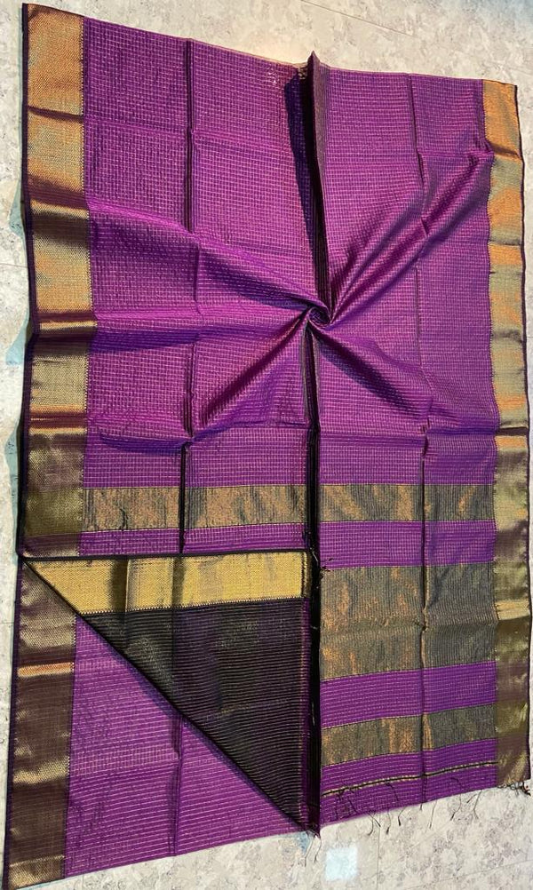 Handloom Maheshwari Silk Saree With Blouse.