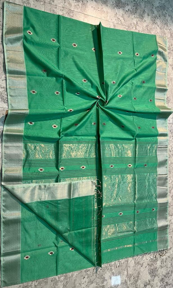 Handloom Maheshwari Silk Saree With Blouse.