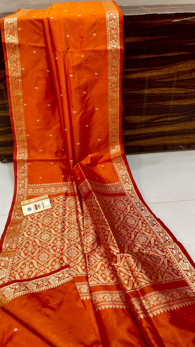 Pure Kanjivaram Silk Hand weaved saree With Blouse. ( length- 6.5 meter )