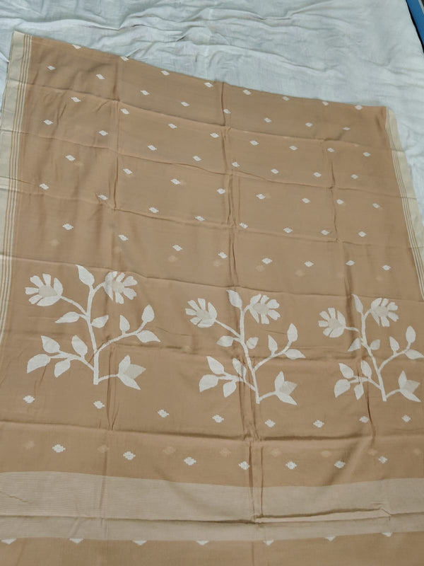 Pure Cotton 100 Count jamdani Saree Without Blouse . ( Length- 6.3 meter)