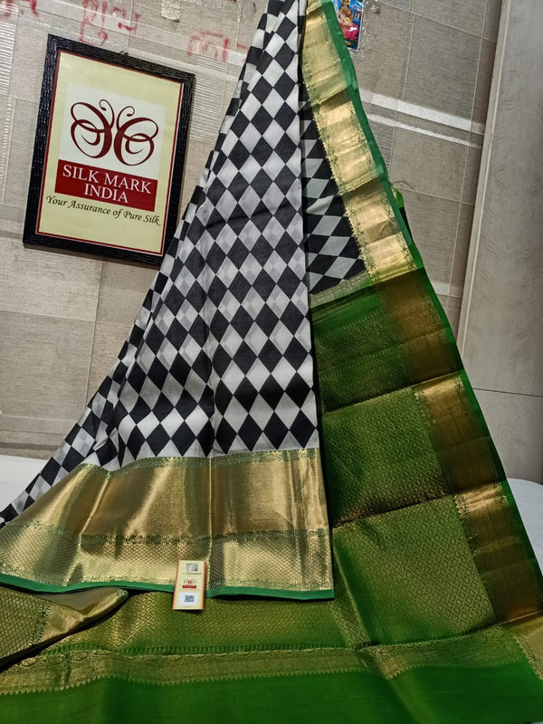 Pure Kanchipuram Silk Saree With Kalamkari Hand Print.