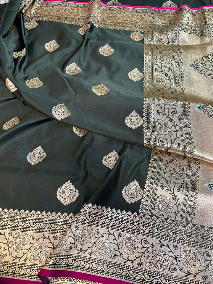 Pure Banarasi Mashru Silk Saree With Zari work