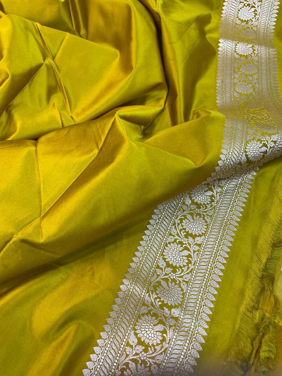 Pure Banarasi Mashru Silk Saree With Zari work