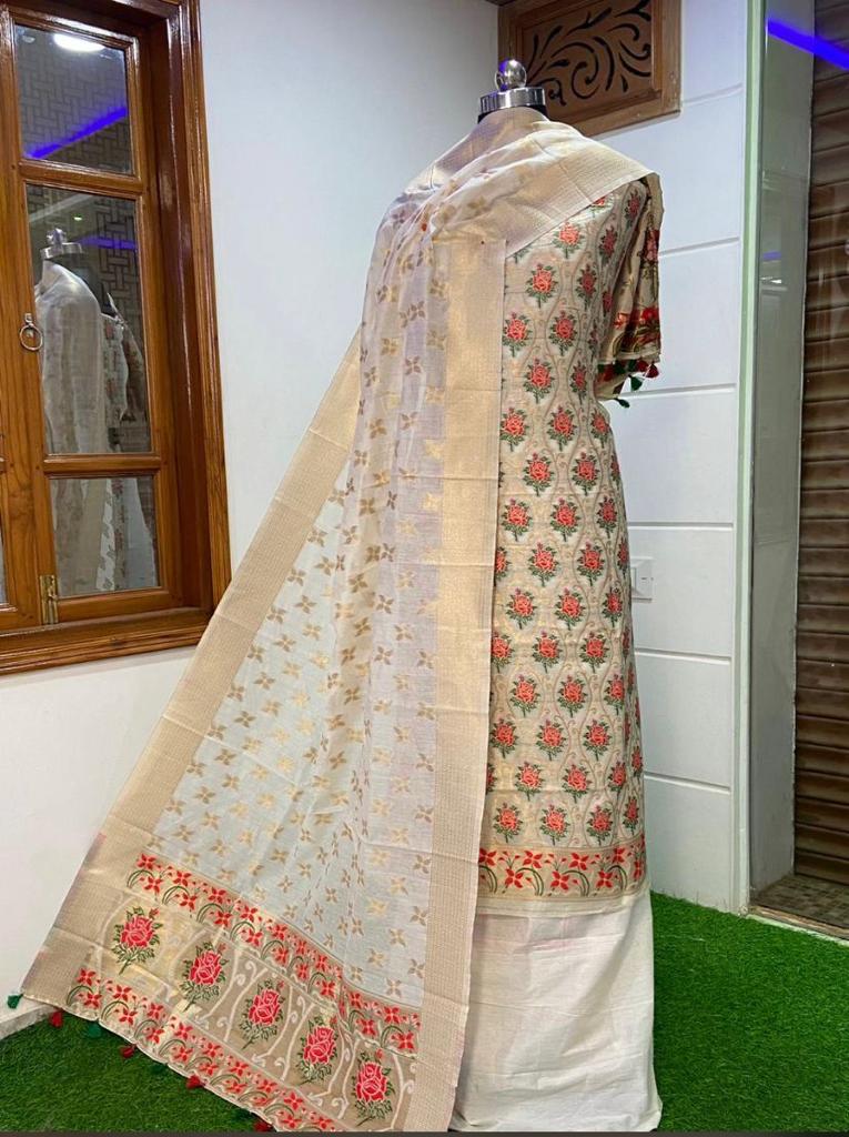 Banarasi Cotton Jamdani weaved Suit With Zari Weaving.