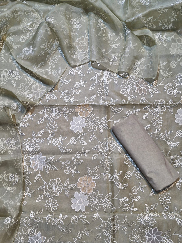 Premium Banarasi Organza Silk Applique Cutwork Unstitched Suit