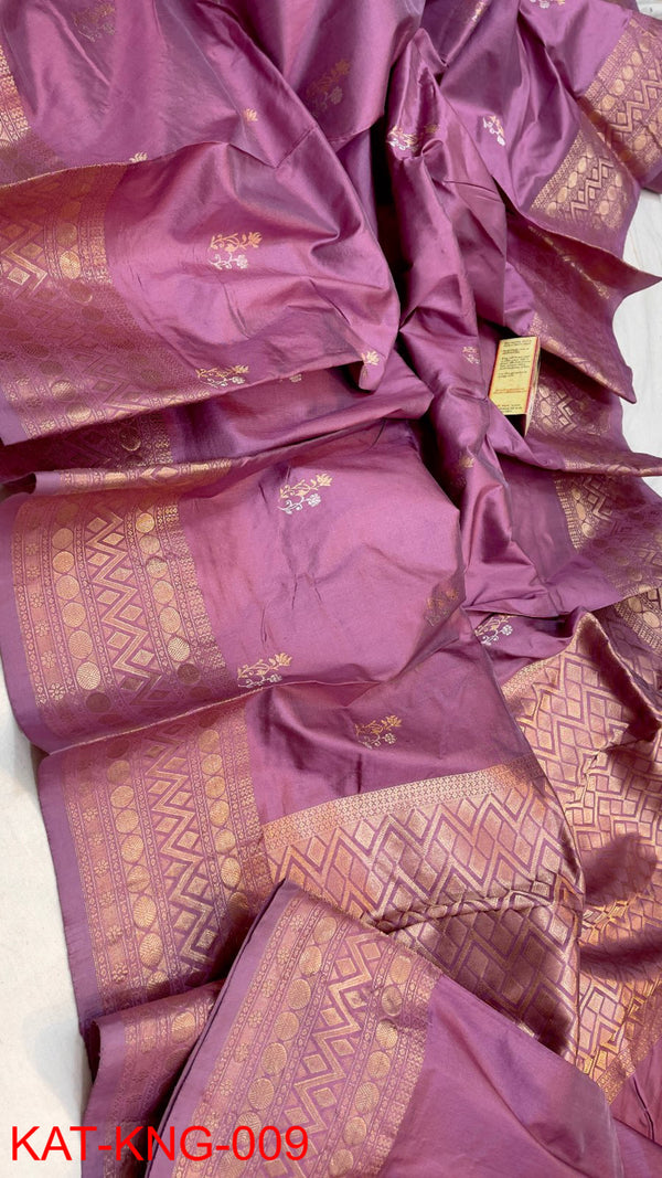 Pure Kanjivaram Silk Hand weaved saree With Blouse.