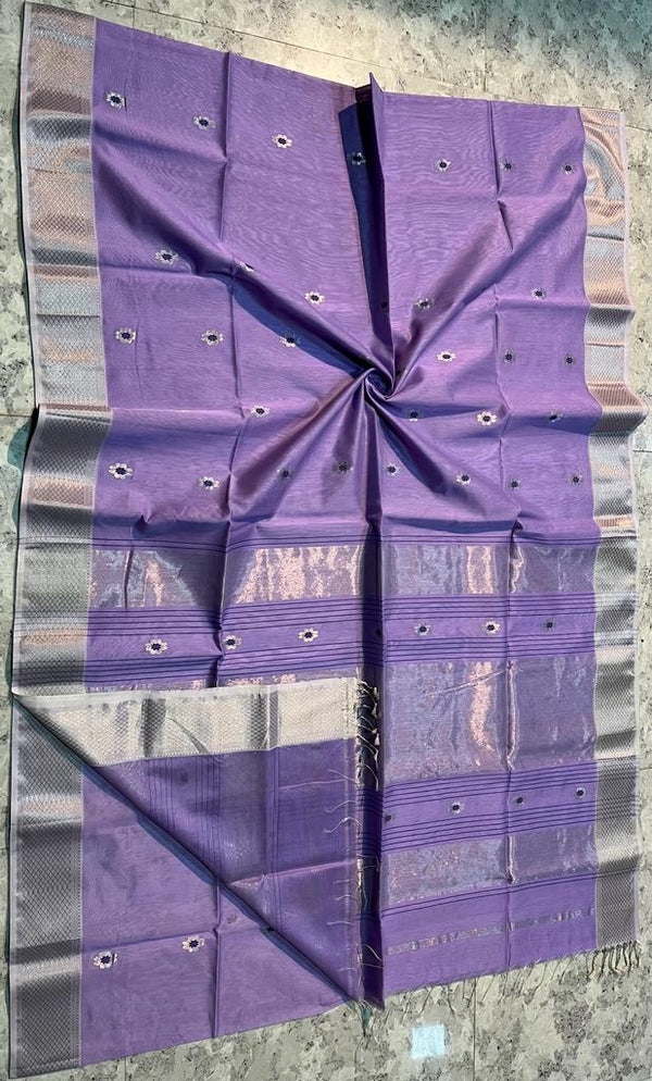 Handloom Maheshwari Silk Saree With Blouse.