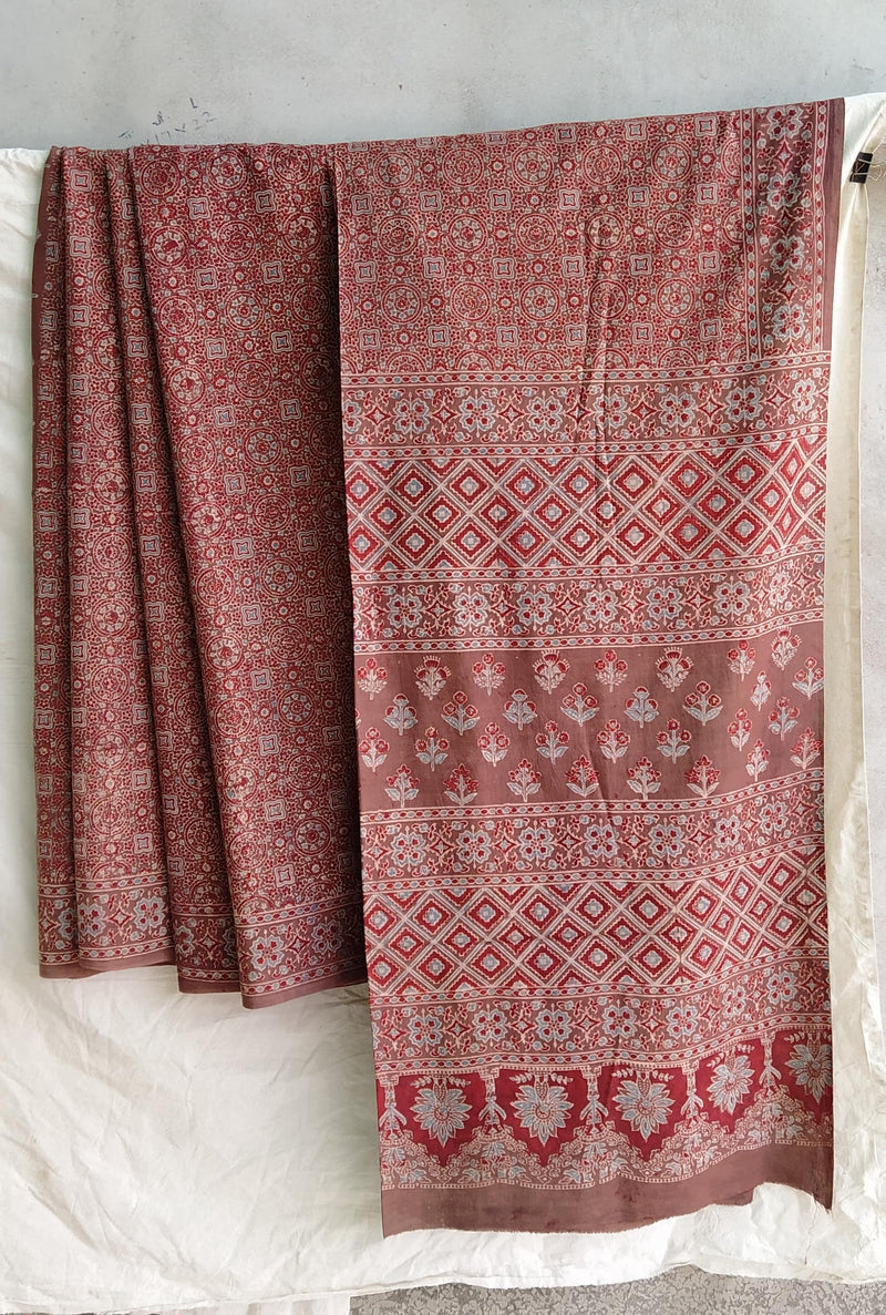 Pure Mul Cotton Saree With Azrak Print With Blouse.