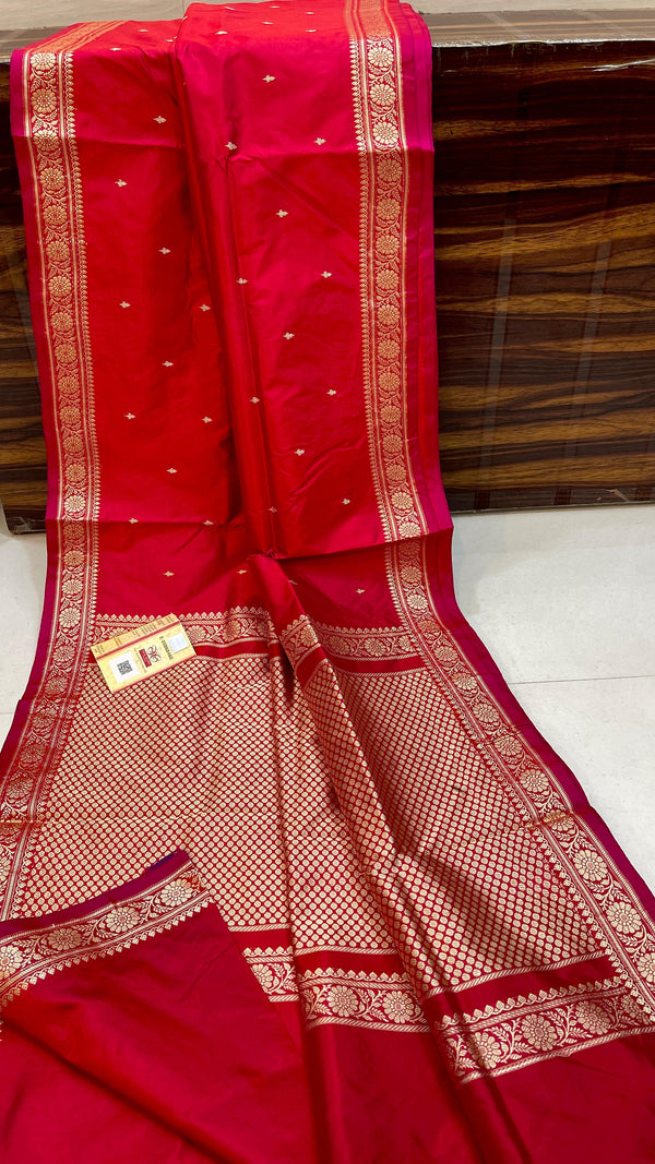 Pure Kanjivaram Silk Hand weaved saree With Blouse. ( length- 6.5 meter )