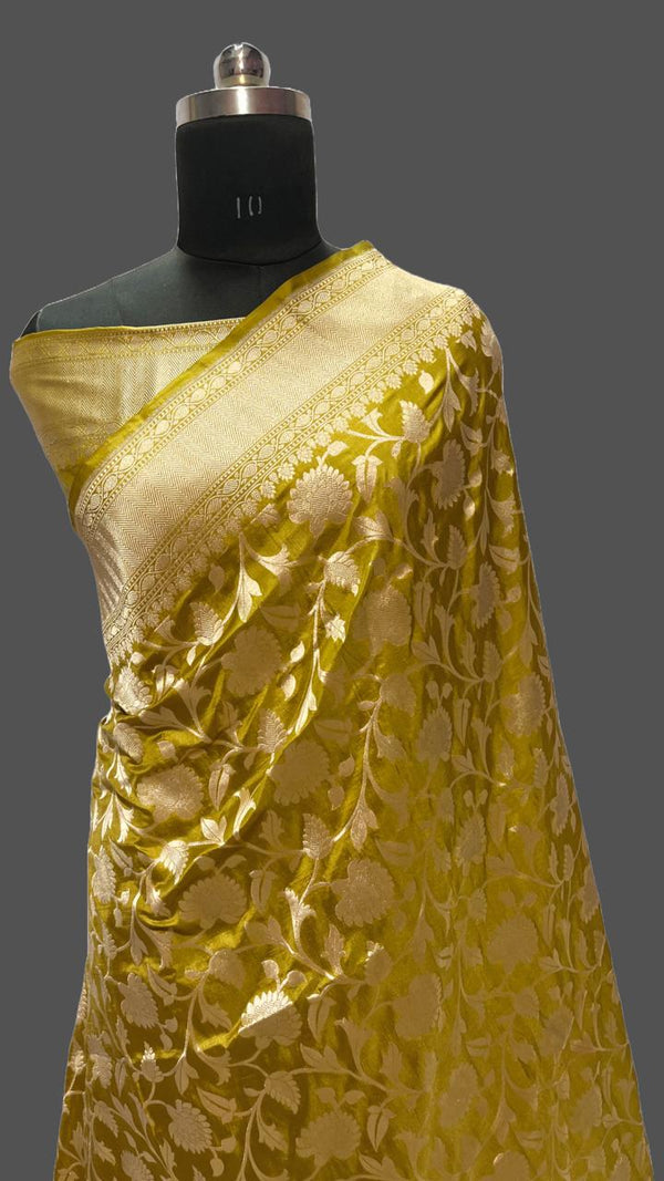 Pure Banarasi Handloom Katan Silk Zari Saree With Blouse.