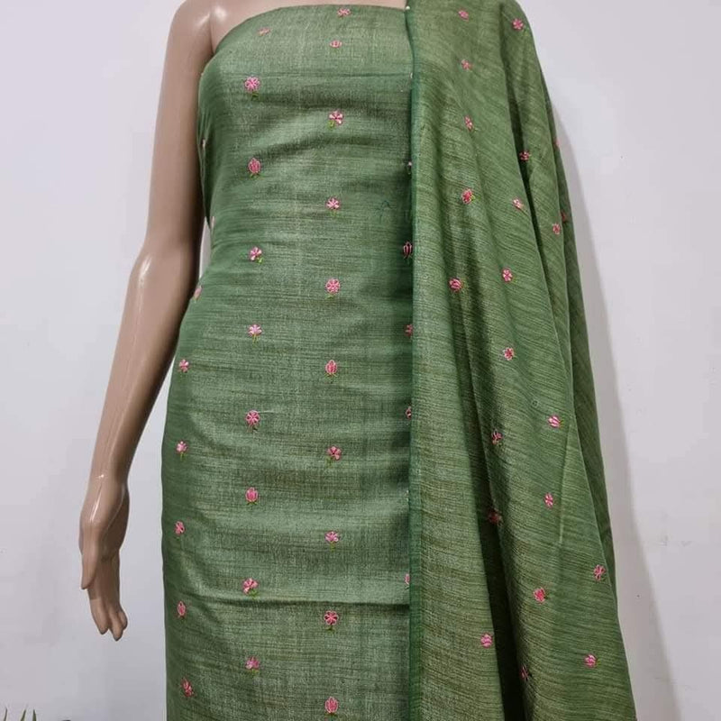 Khaddi Cotton Embroidery Unstitched Suit .