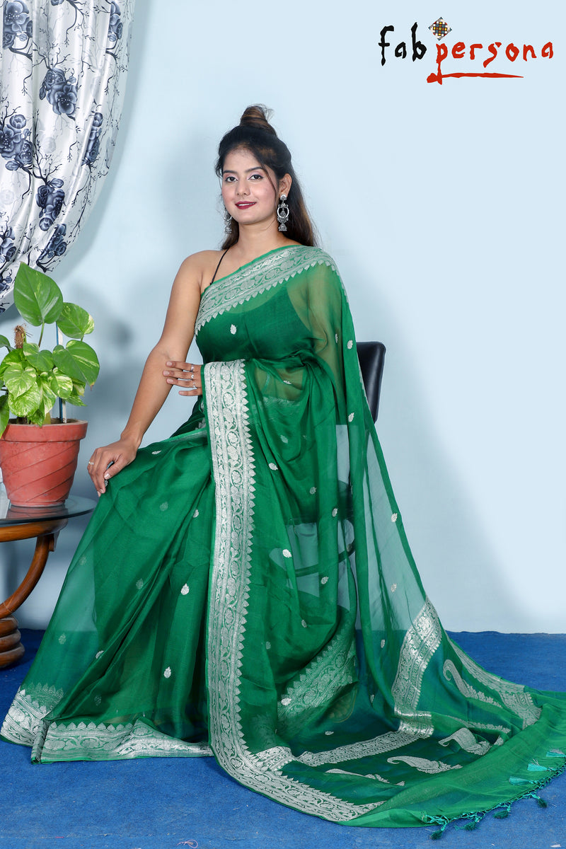 Pure Hand loom  Khaddi Chiffon Georgette Saree with Silver Zari Weaving blouse  ( length- 6.3 meter )