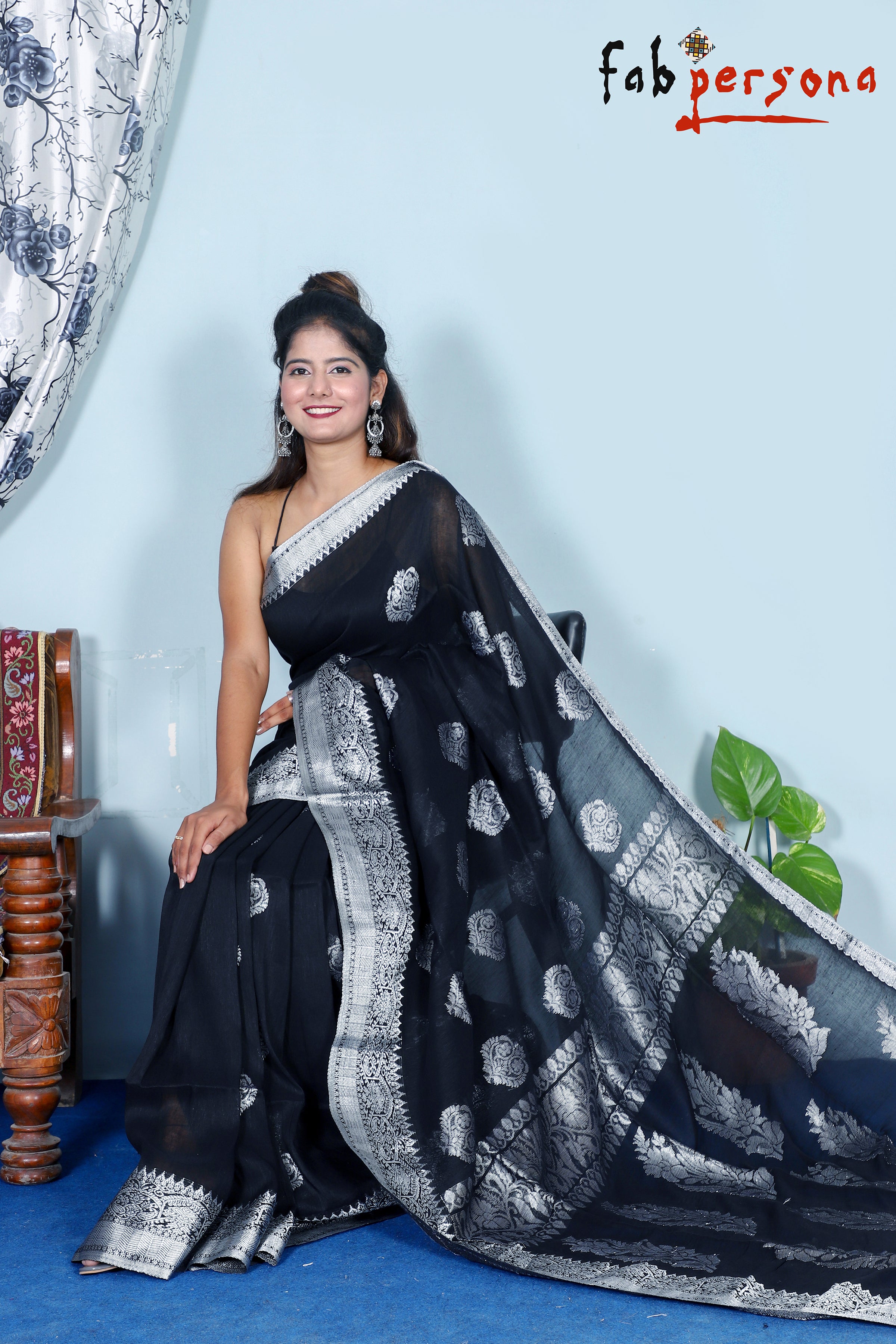 Buy House of Begum's Shiffon Khaddi Black Saree With Silver Zari with Blouse  Piece Online at Best Prices in India - JioMart.