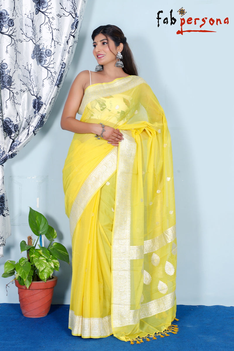 Pure Hand loom  Khaddi Chiffon Georgette Saree with Silver Zari Weaving blouse  ( length- 6.3 meter )