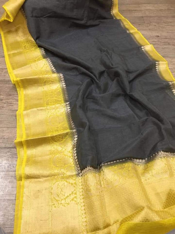 Pure Linen Border Saree with contrast Blouse ( length- 6.3 meter )