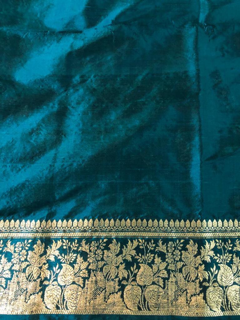 Pure Hand Weaving Traditional Jangla Work Saree In Pure katan silk .