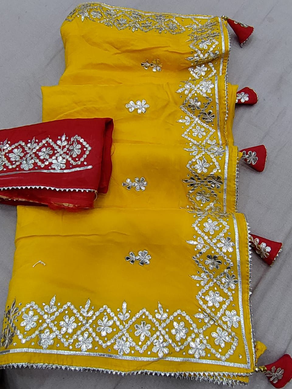 Pure georgette Piliya Bandhani saree with Gota patti Handwork – Mykaa Jaipur