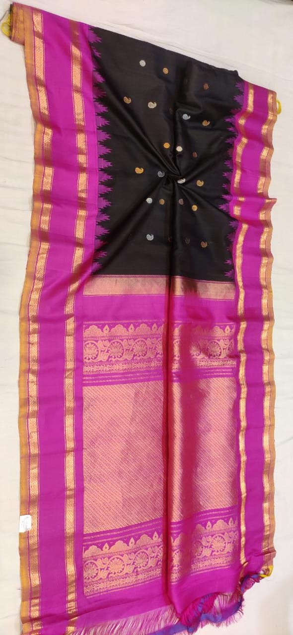 Narayan Pet Irkal Kuttu Sarees