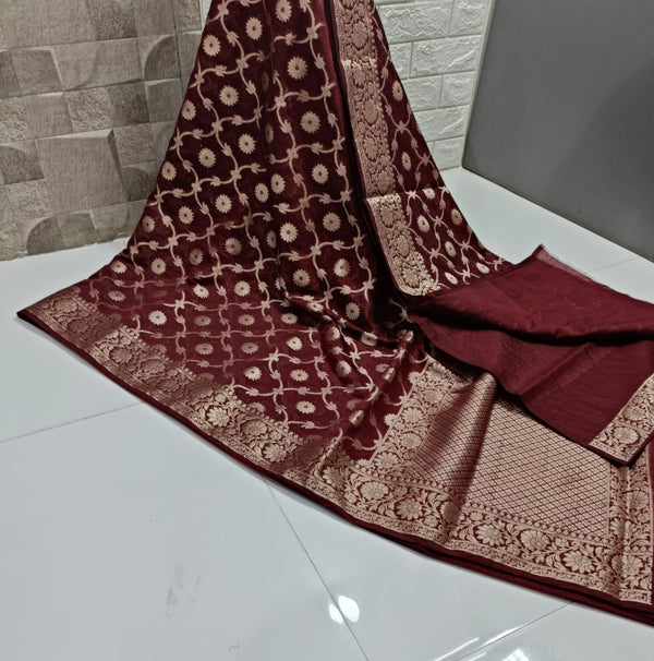 Semi Georgette Zari Work Saree With Blouse. ( length- 6.3 meter )