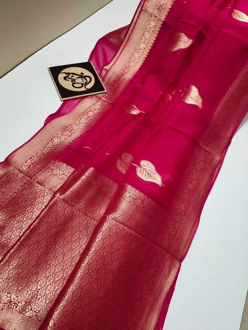 Semi Kora Zari Work Saree With Blouse. ( length- 6.3 meter )