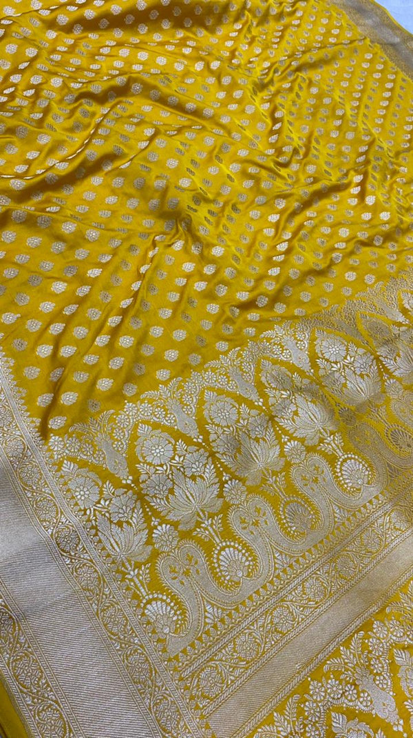 Pure Katan By Katan Kadhwa Weaved Silk Saree With Blouse.